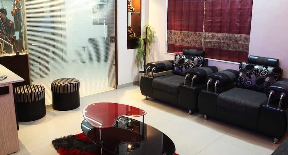 Elis Service Apartment Hospitality Narayan Arcade, Ahmedabad 4